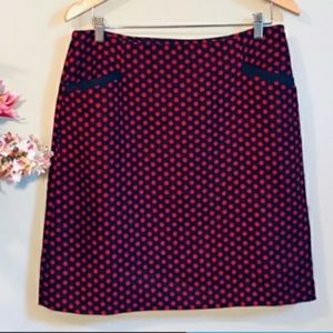 Talbots size 8 navy and red polka-dot skirt with pockets